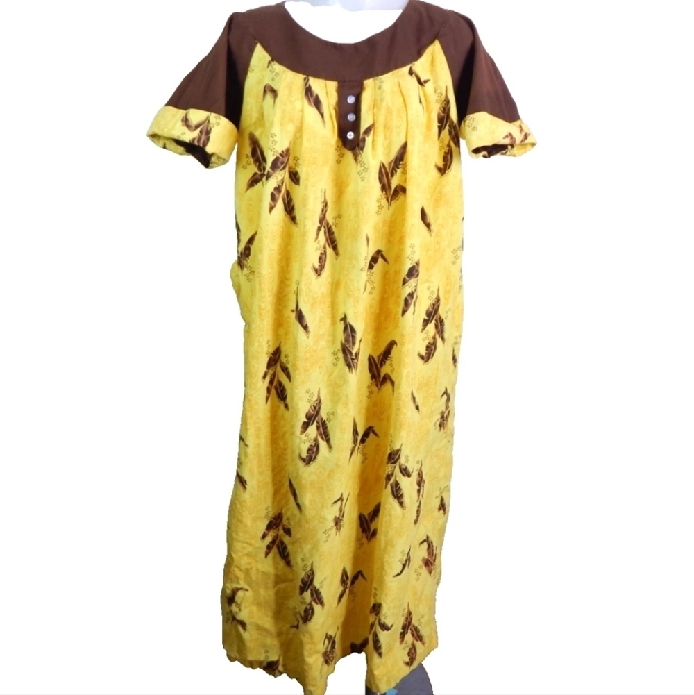 Holo Holo Hawaii Vintage Muumuu